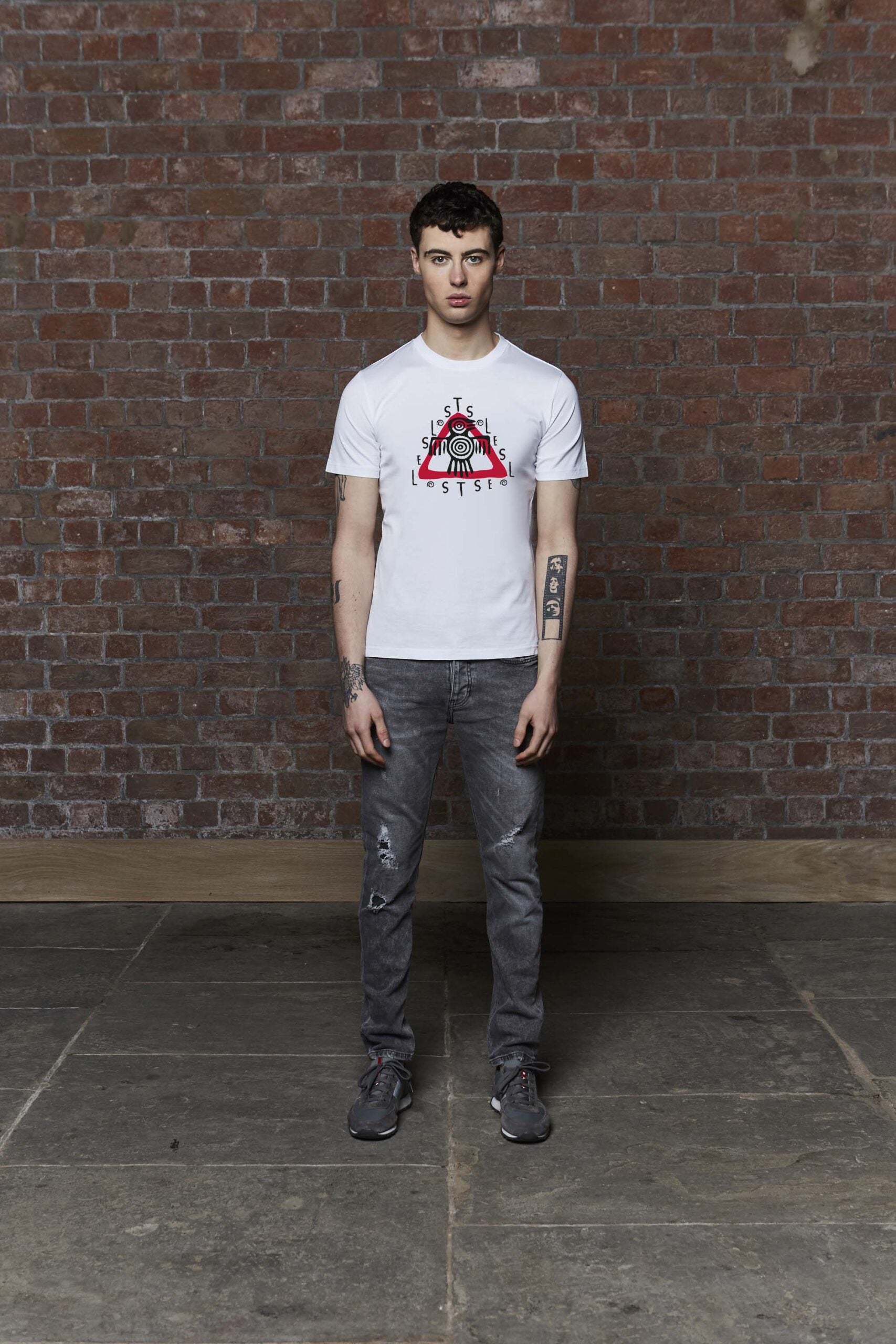 Aztec Red White T-Shirt (Black Label)