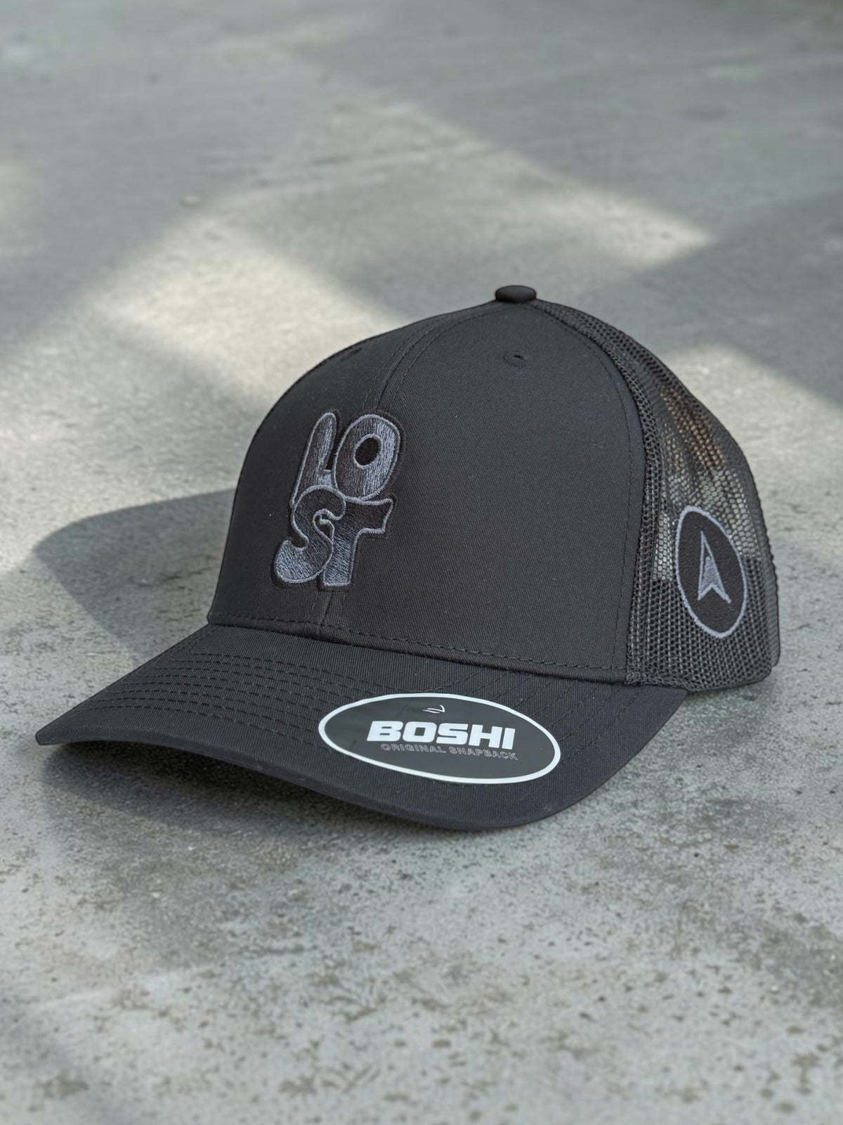Lost Cap (Triple Black)