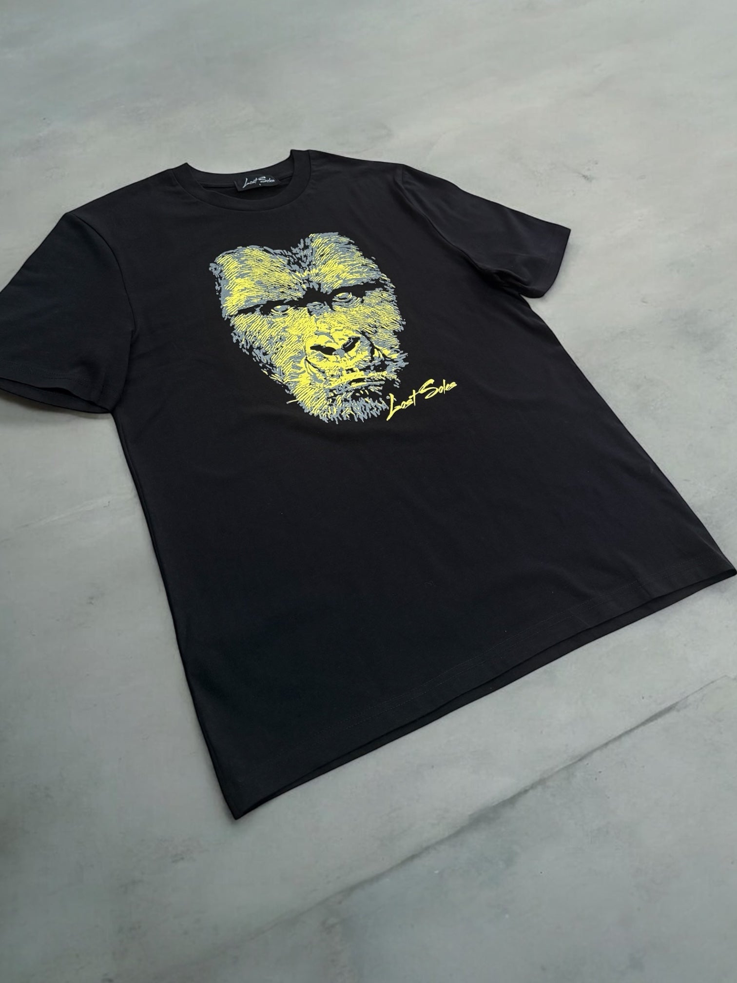 Neon gorilla T-shirt (black)