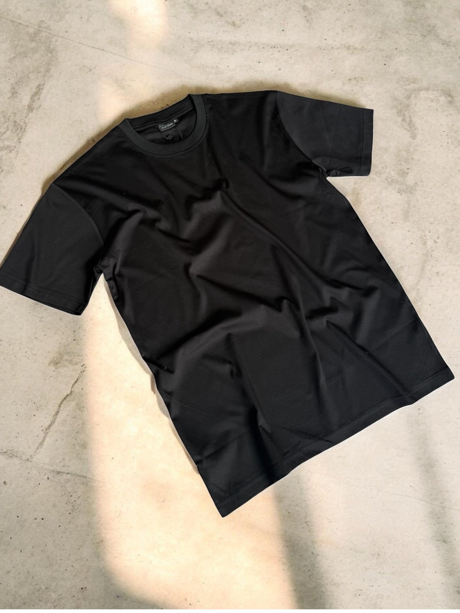 Black mercerised Tee